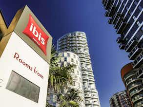 Hotel Ibis London Docklands Canary Wharf photo 2