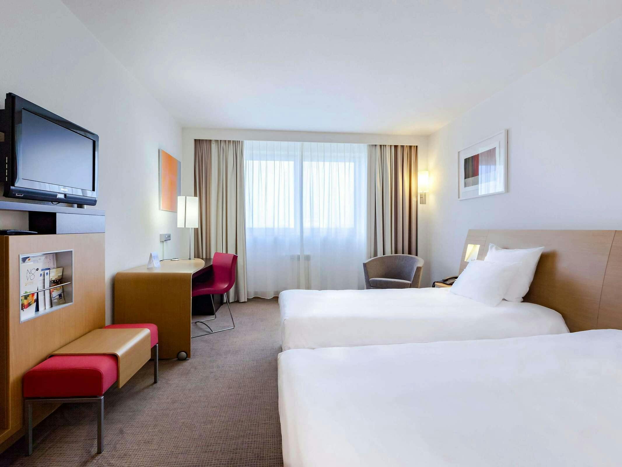 Hotel Novotel Krakow City West photo 2