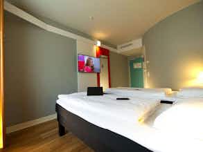 Hotel Ibis Koeln Messe photo 2