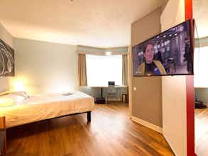 Hotel Ibis Koeln Messe photo 3