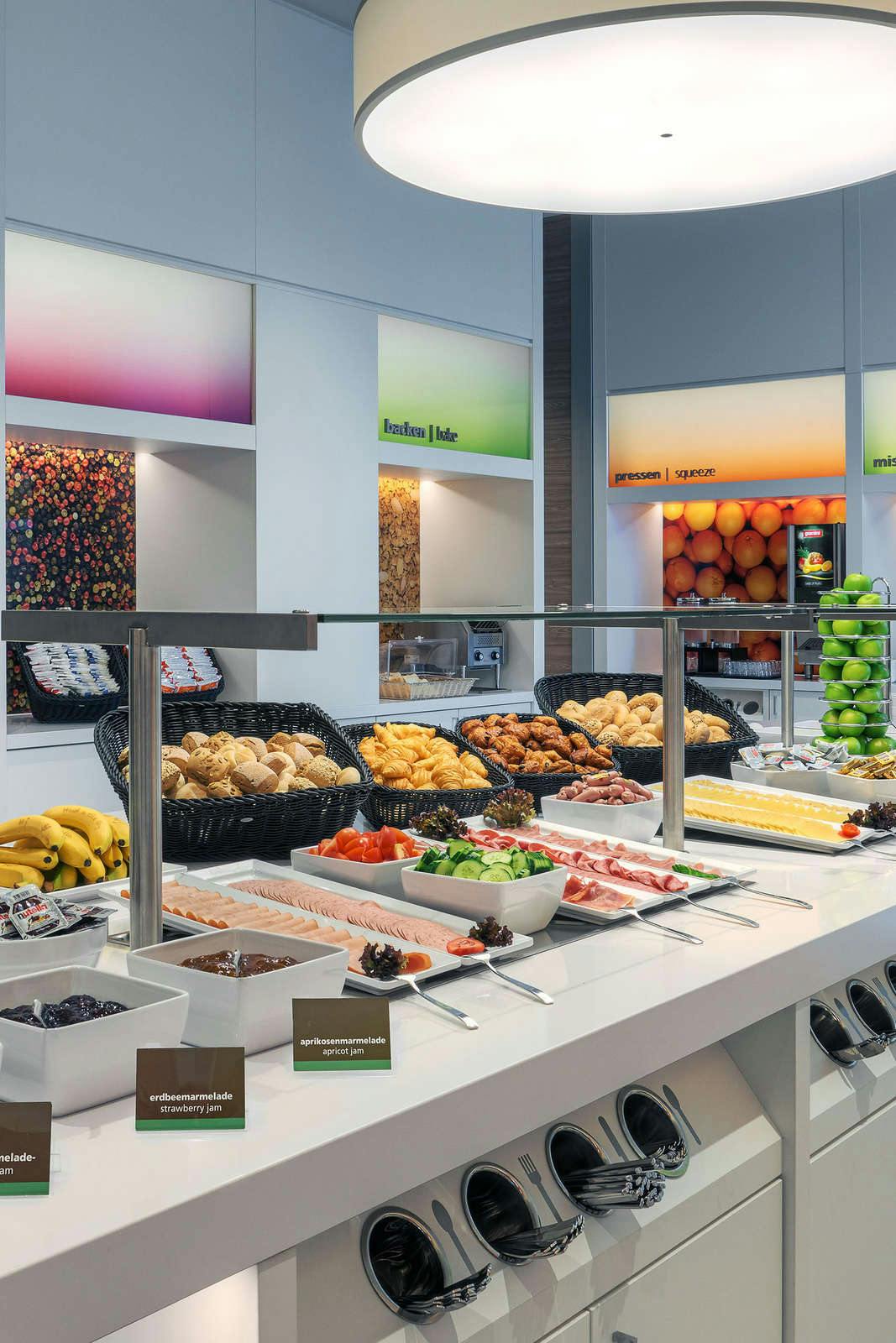 Hotel Hampton by Hilton Frankfurt City Center East photo 5