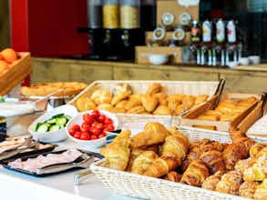 Hotel Ibis Milano Fiera photo 2