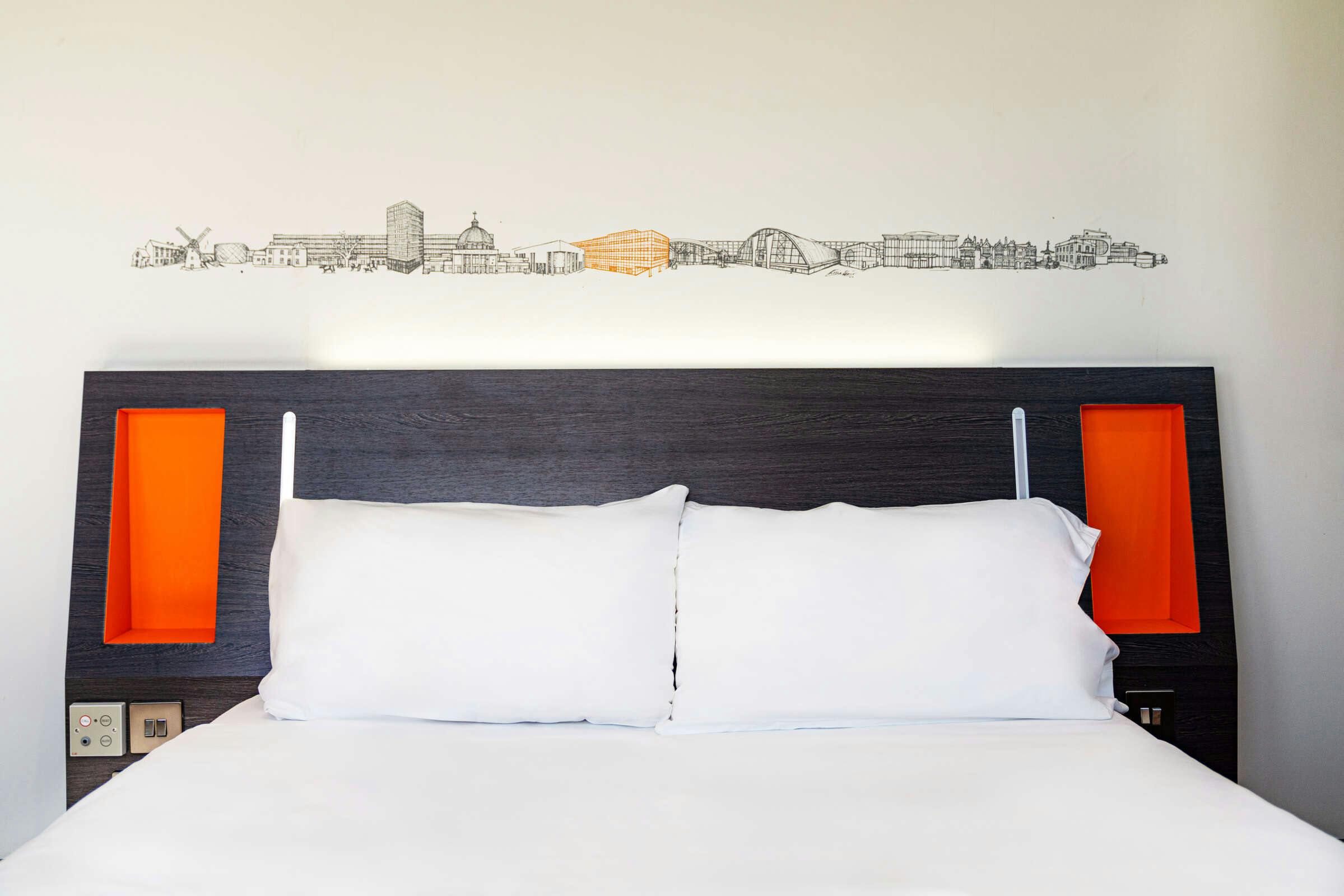 Hotel easyHotel Milton Keynes photo 4