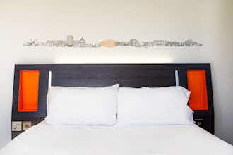 Hotel easyHotel Milton Keynes photo 4