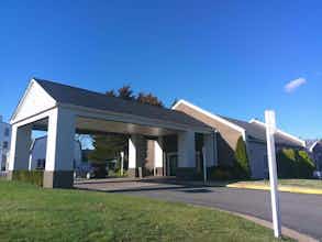 Hotel HomeTowne Studios by Red Roof Leesburg photo 4