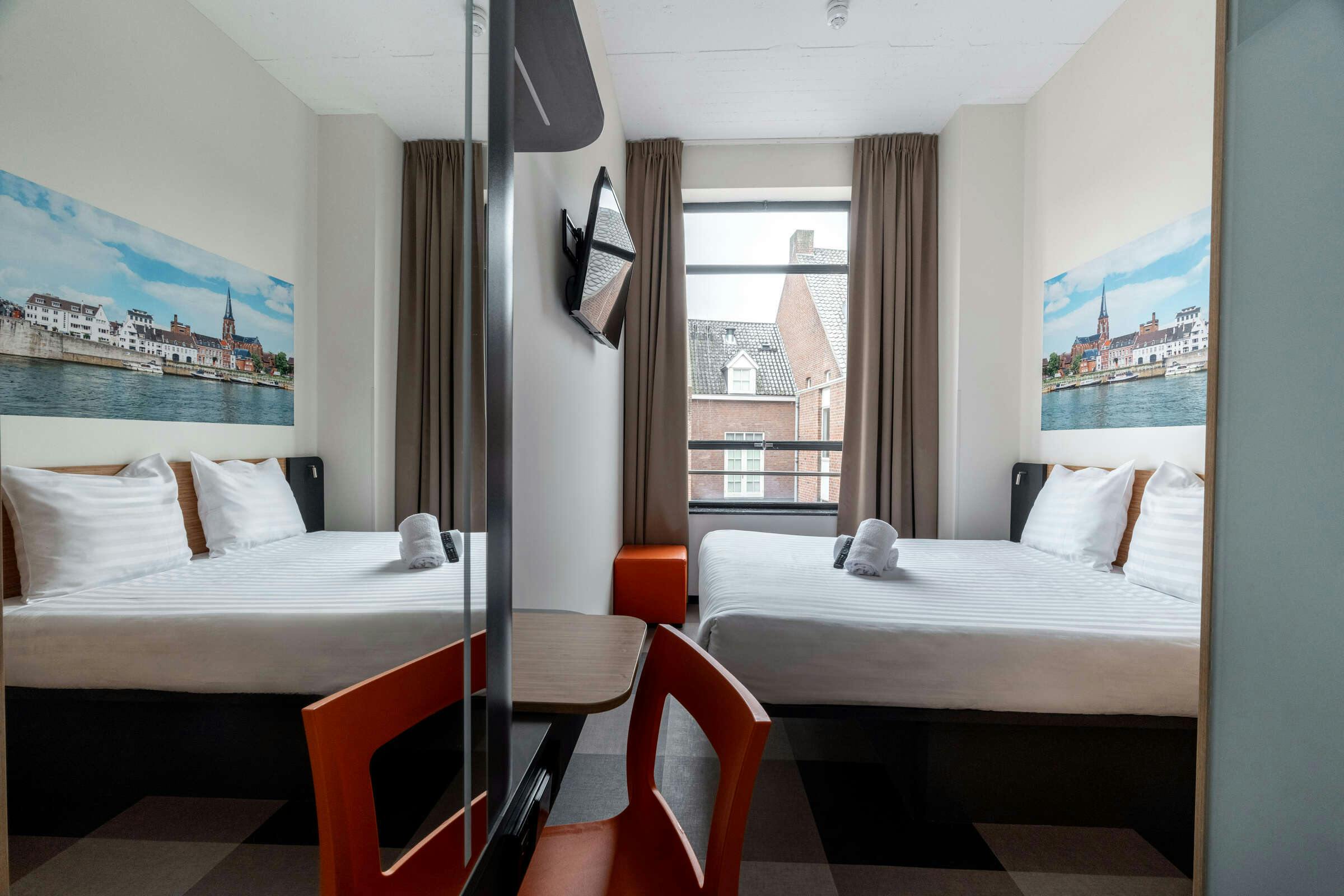 Hotel easyHotel Maastricht City Center photo 5