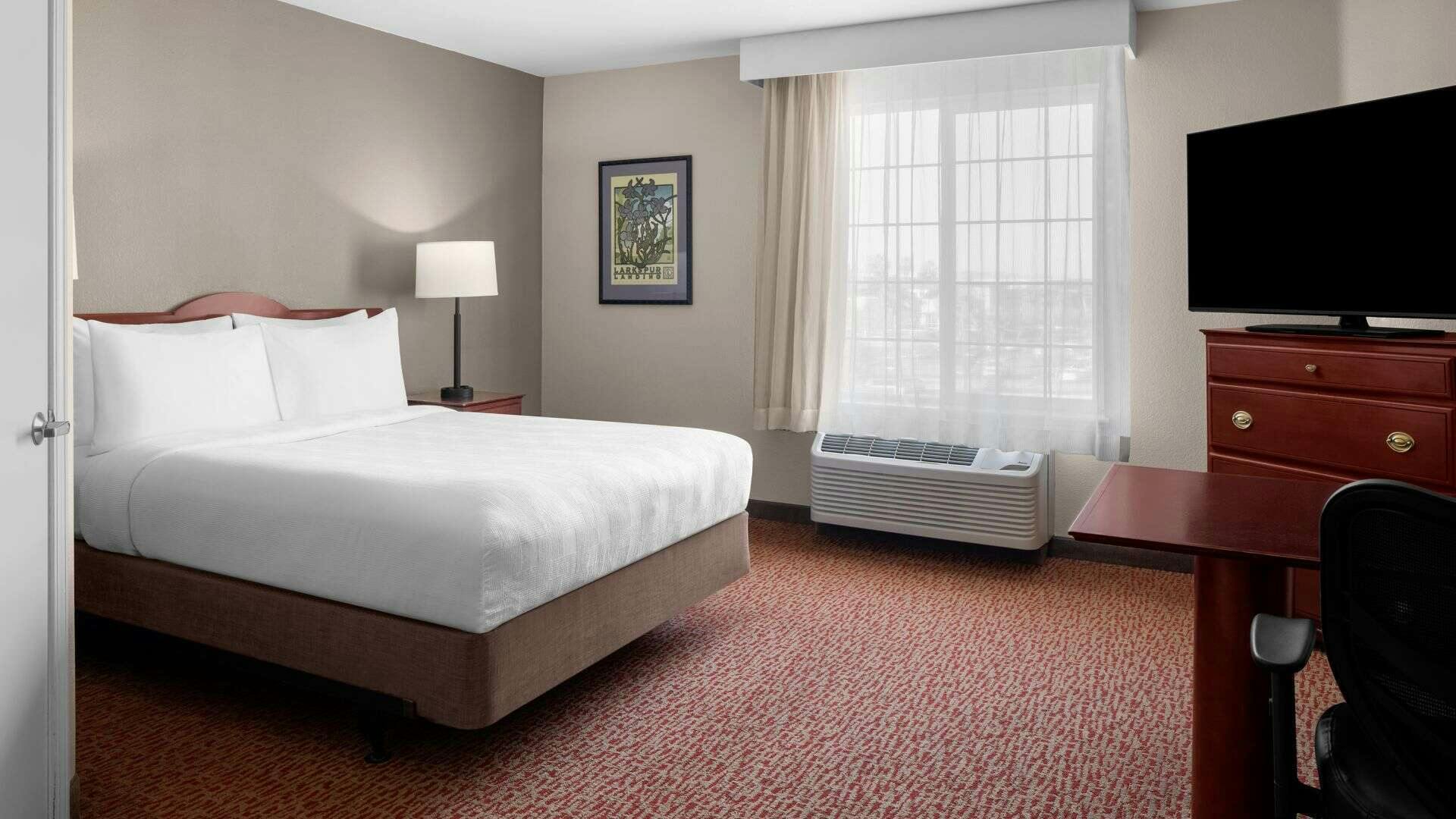Hotel Larkspur Landing Bellevue - An All-Suite Hotel photo 3
