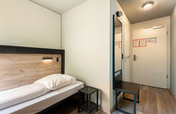 Hotel a&o Frankfurt Galluswarte photo 5