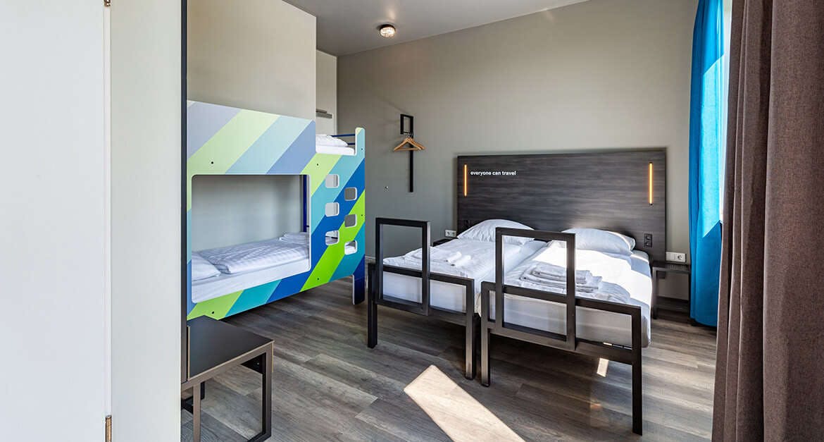 Hotel a&o Aachen Hauptbahnhof photo 4