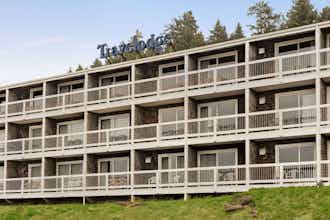 Hotel Travelodge by Wyndham Depoe Bay photo 1