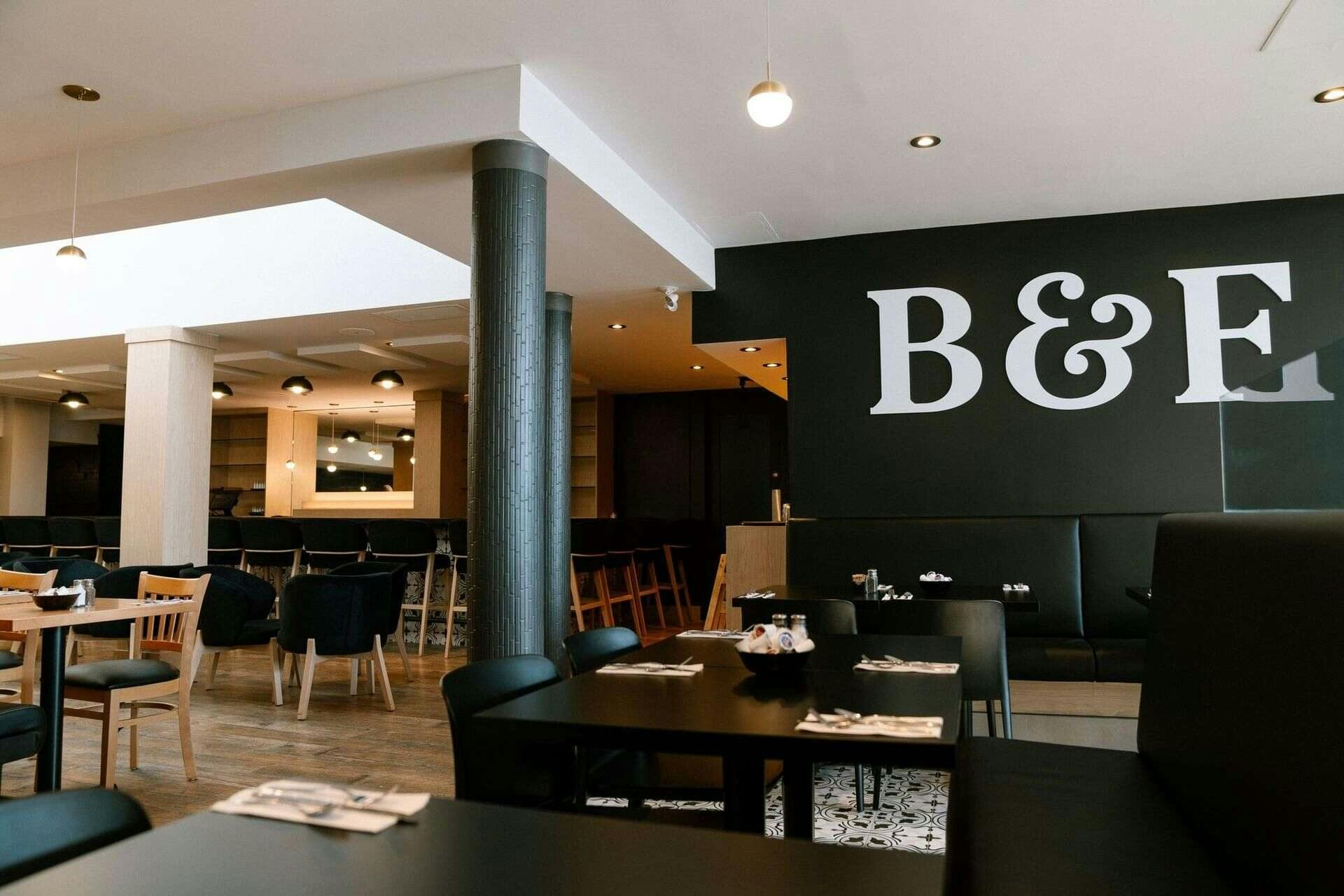 Hotel Hotel Ruby Foo's Montreal photo 2