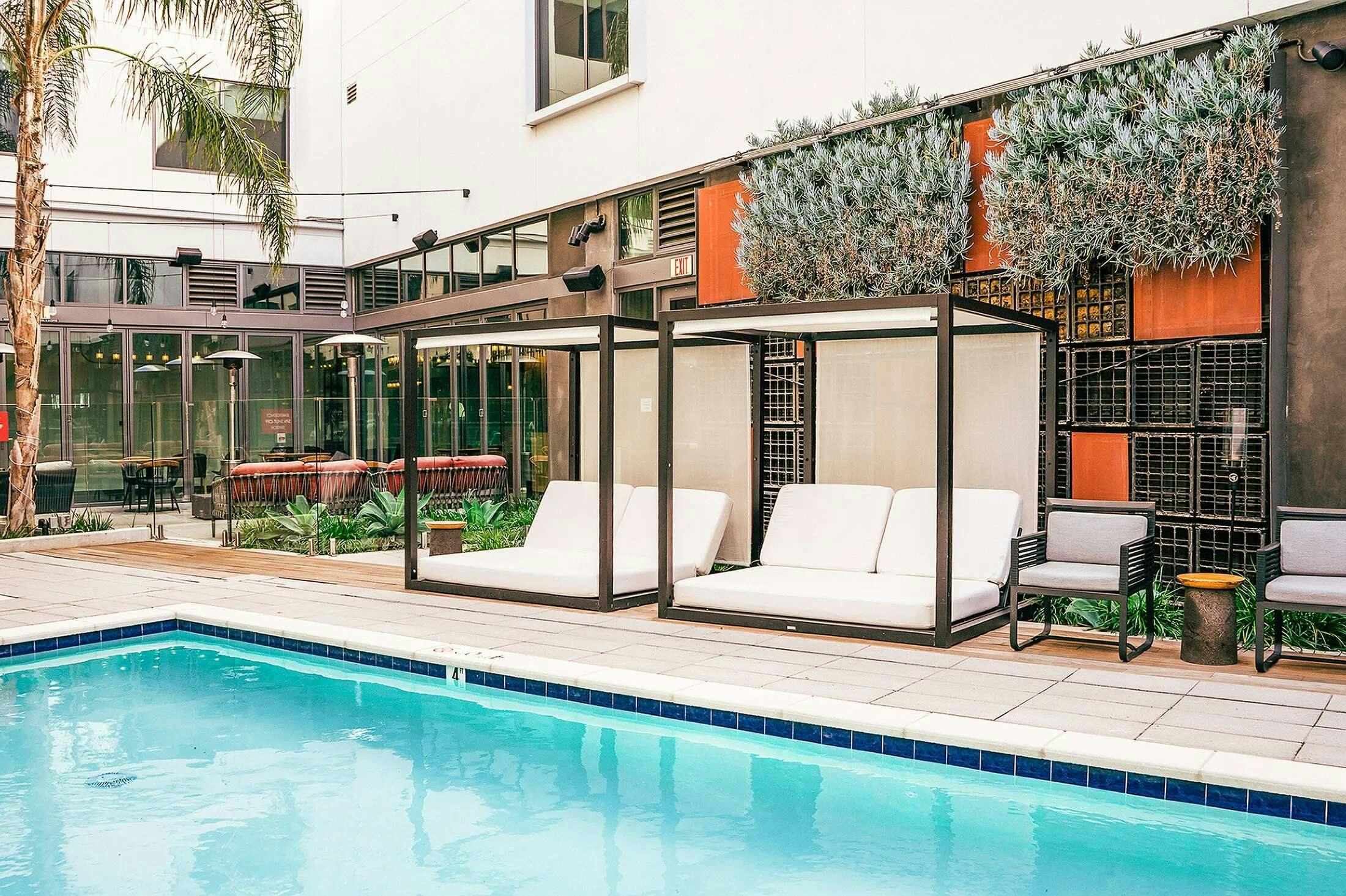 Shashi Hotel Mountain View, an Urban Resort