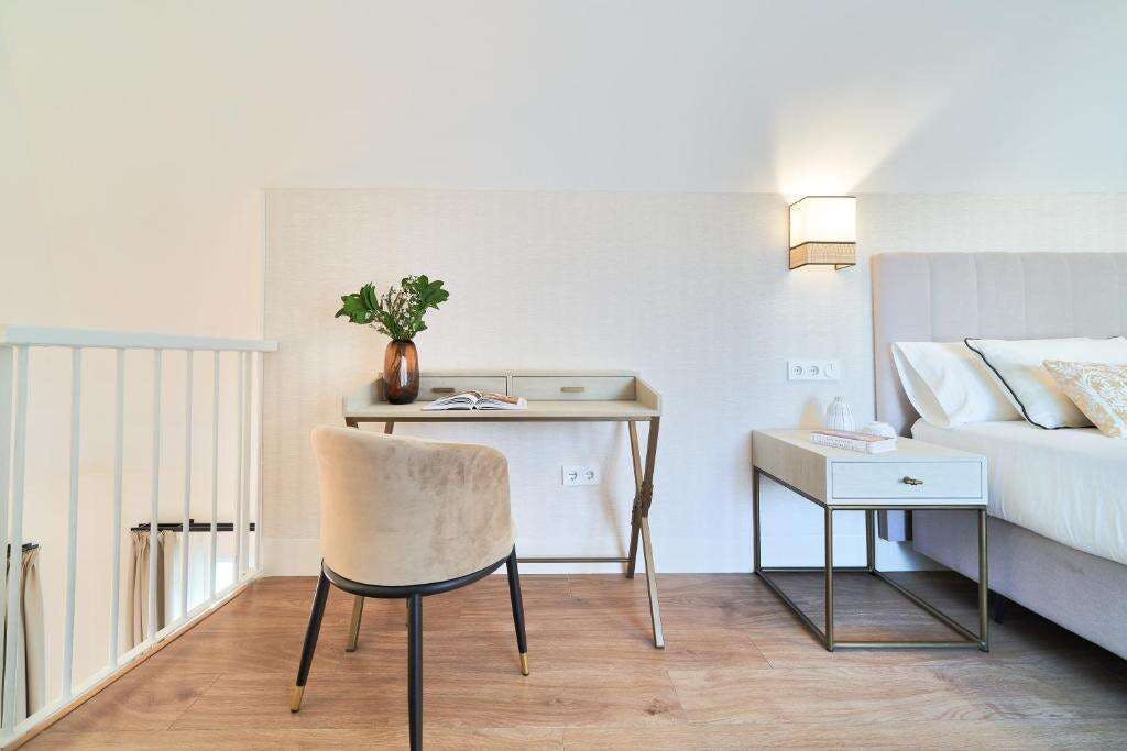 Hotel Select Málaga Suites photo 5