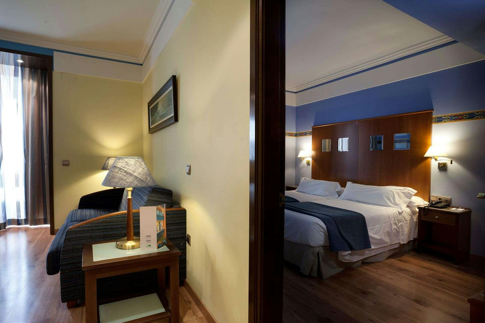 Hotel Suites Gran Vía 44 photo 1