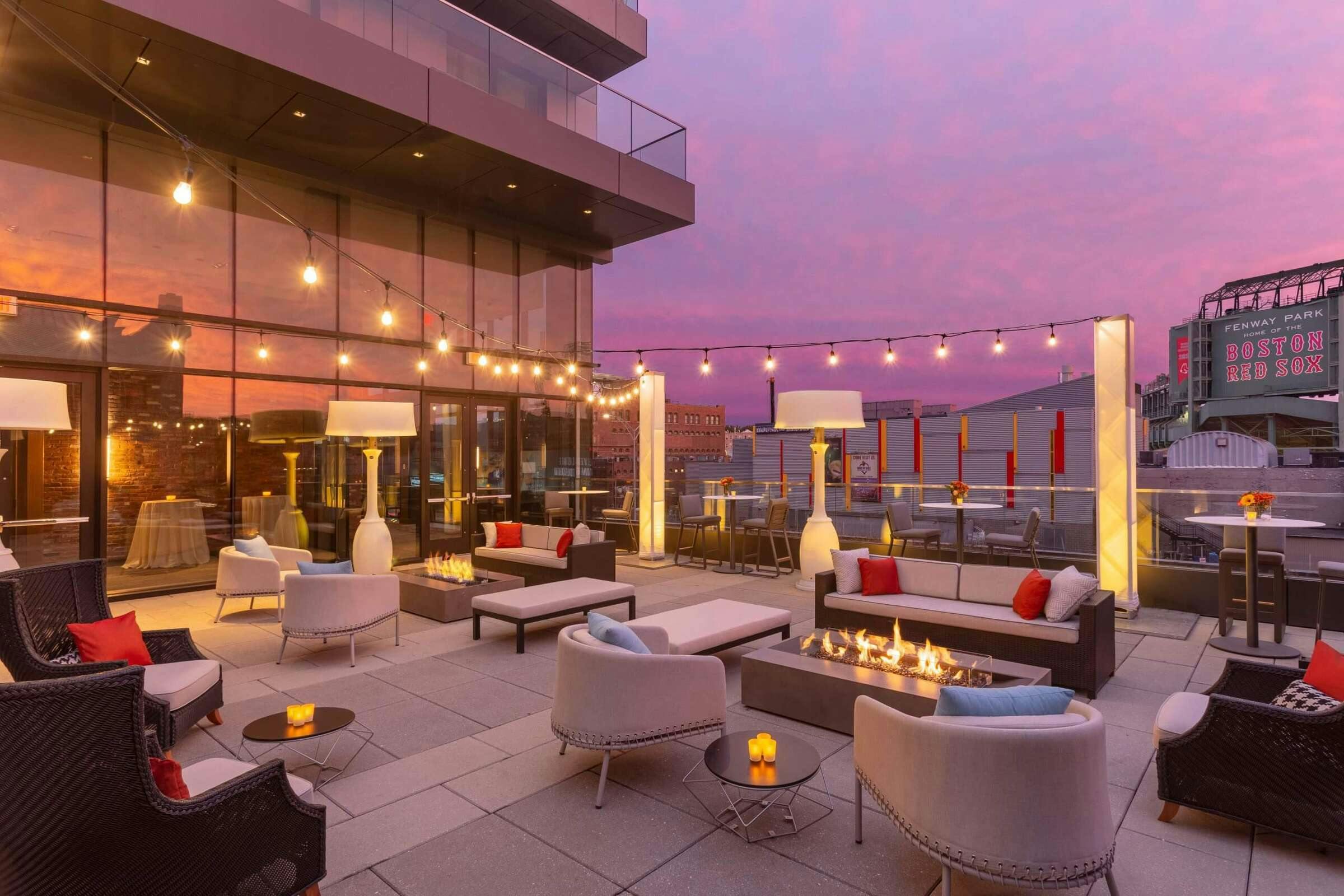 Hotel Hotel Commonwealth photo 2