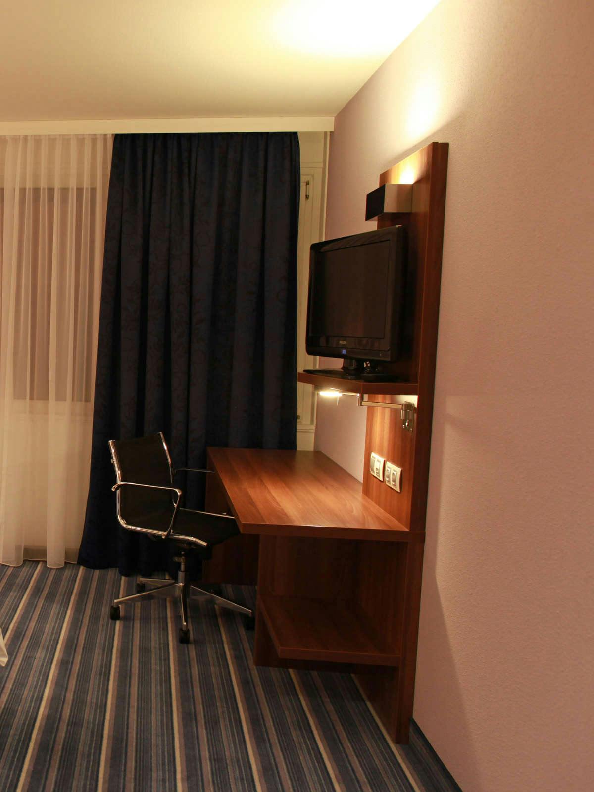 Hotel Holiday Inn Express Strasbourg Sud photo 2