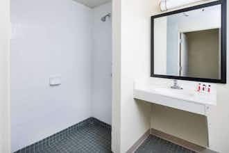 Hotel DI Macon I-75 North photo 4