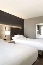 Hotel Embassy Suites by Hilton Charlotte Uptown photo 4