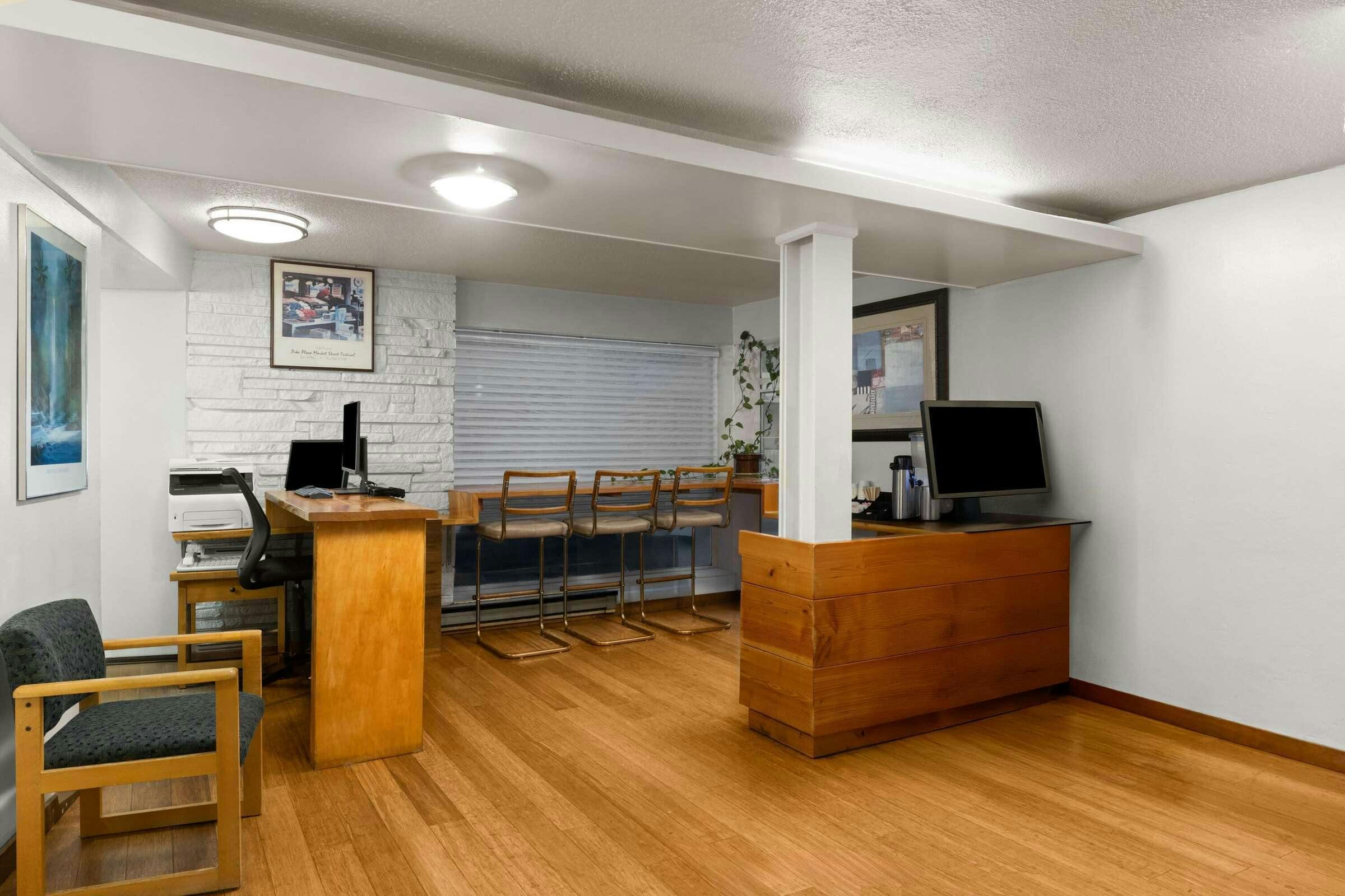 Hotel The Dylan, a Baymont photo 5