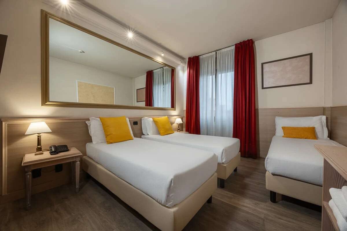 Hotel iH Hotels Milano St. John photo 1