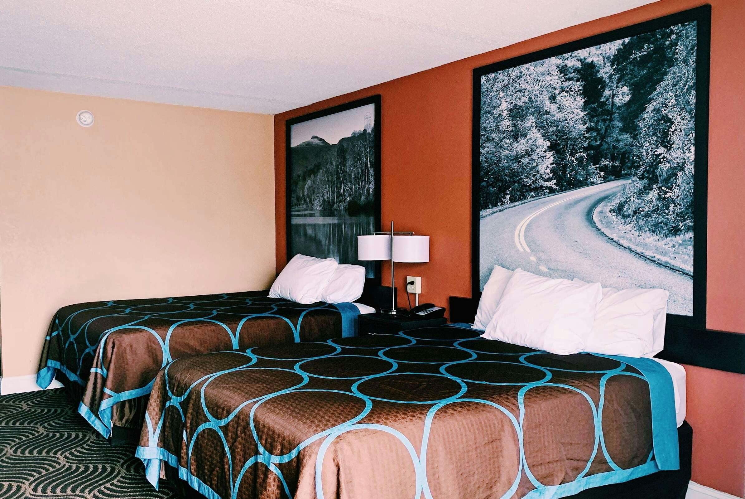 Hotel Super 8 Marion NC photo 5
