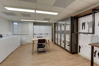 Hotel Sonesta Simply Suites Las Vegas Convention Center photo 2