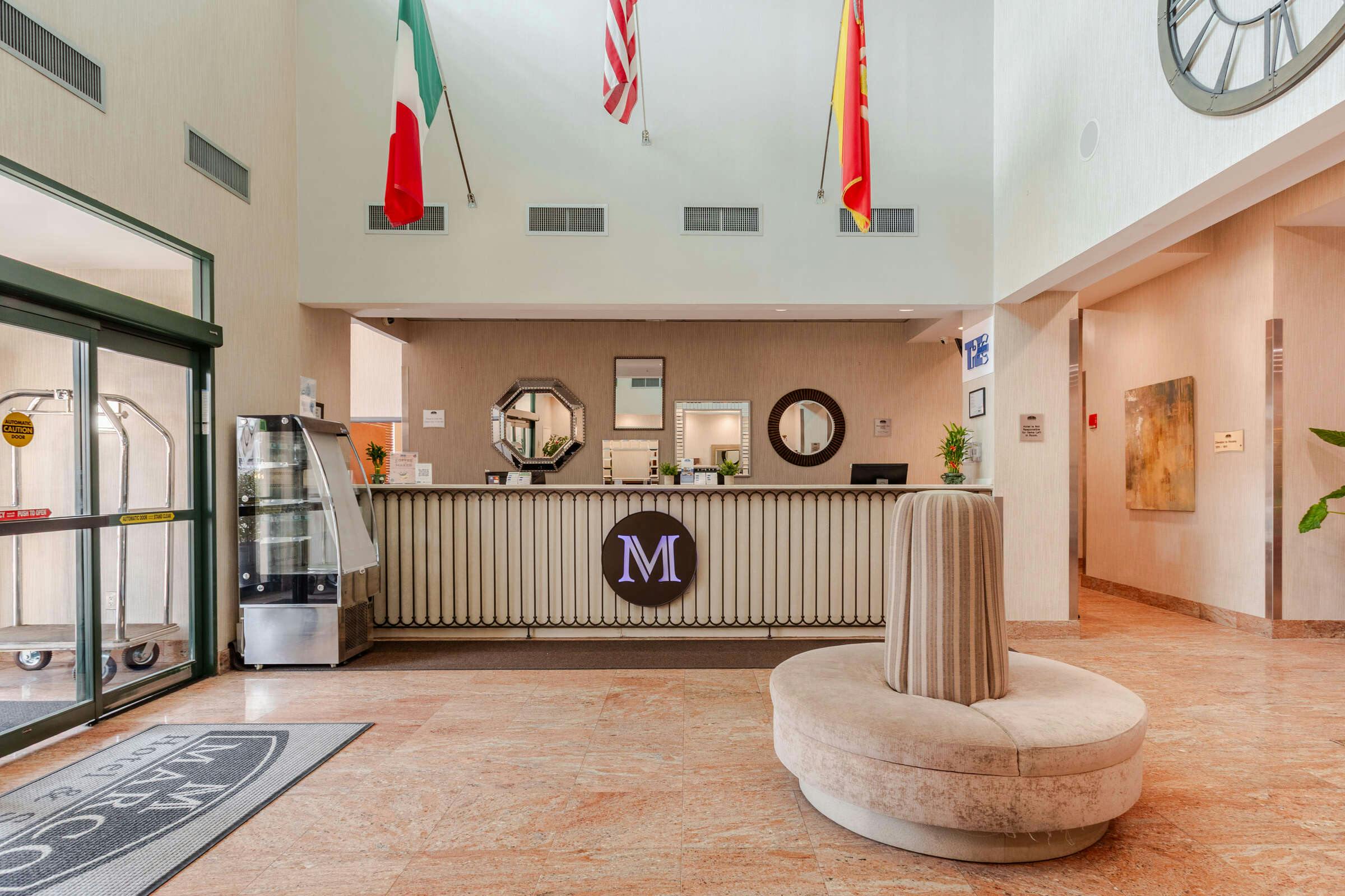 Hotel Marco LaGuardia Hotel & Suites photo 2