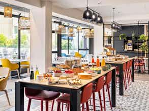 Hotel Novotel Rennes Alma photo 3