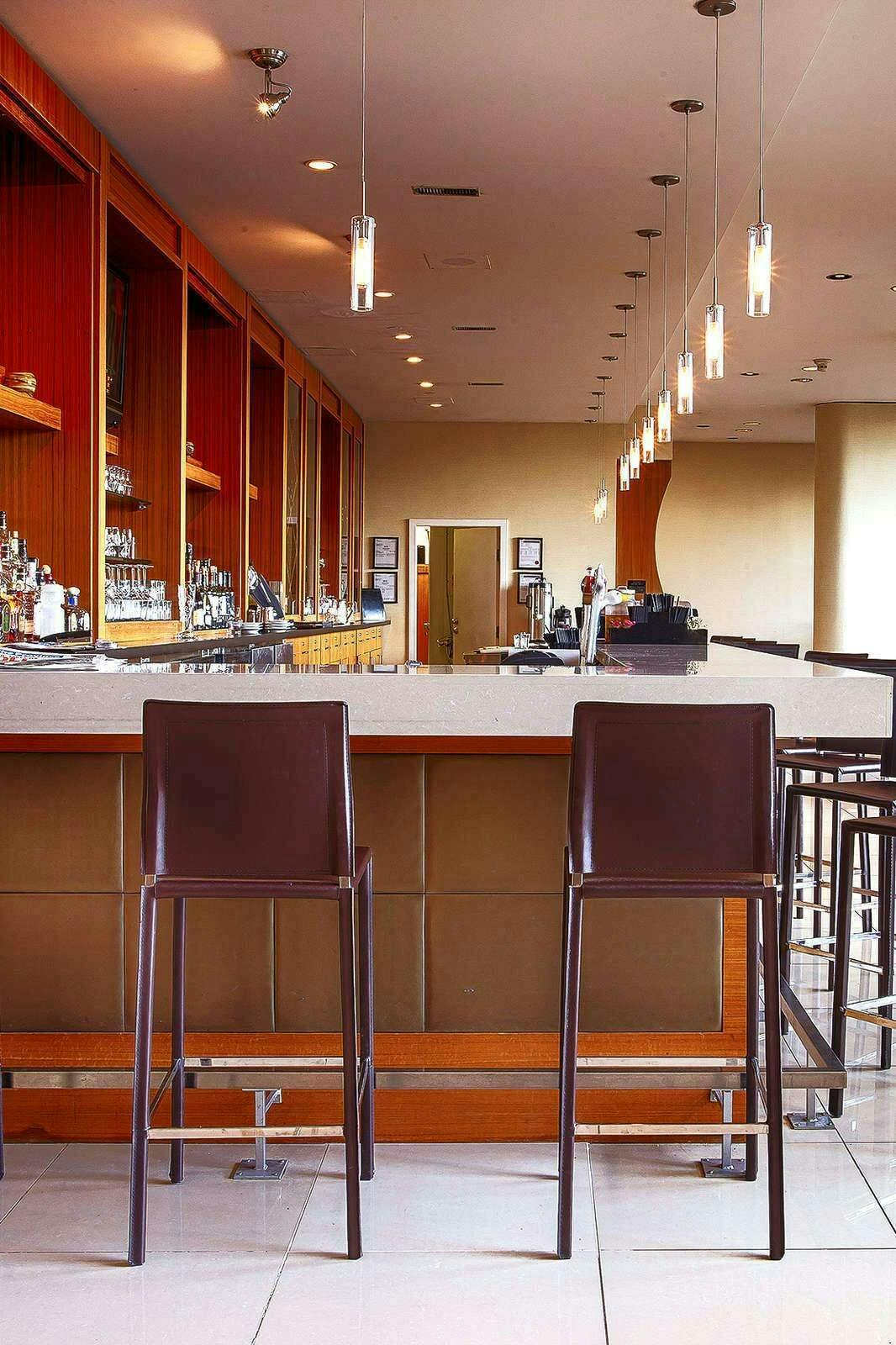 Hotel Pinnacle Hotel Vancouver Harbourfront photo 1