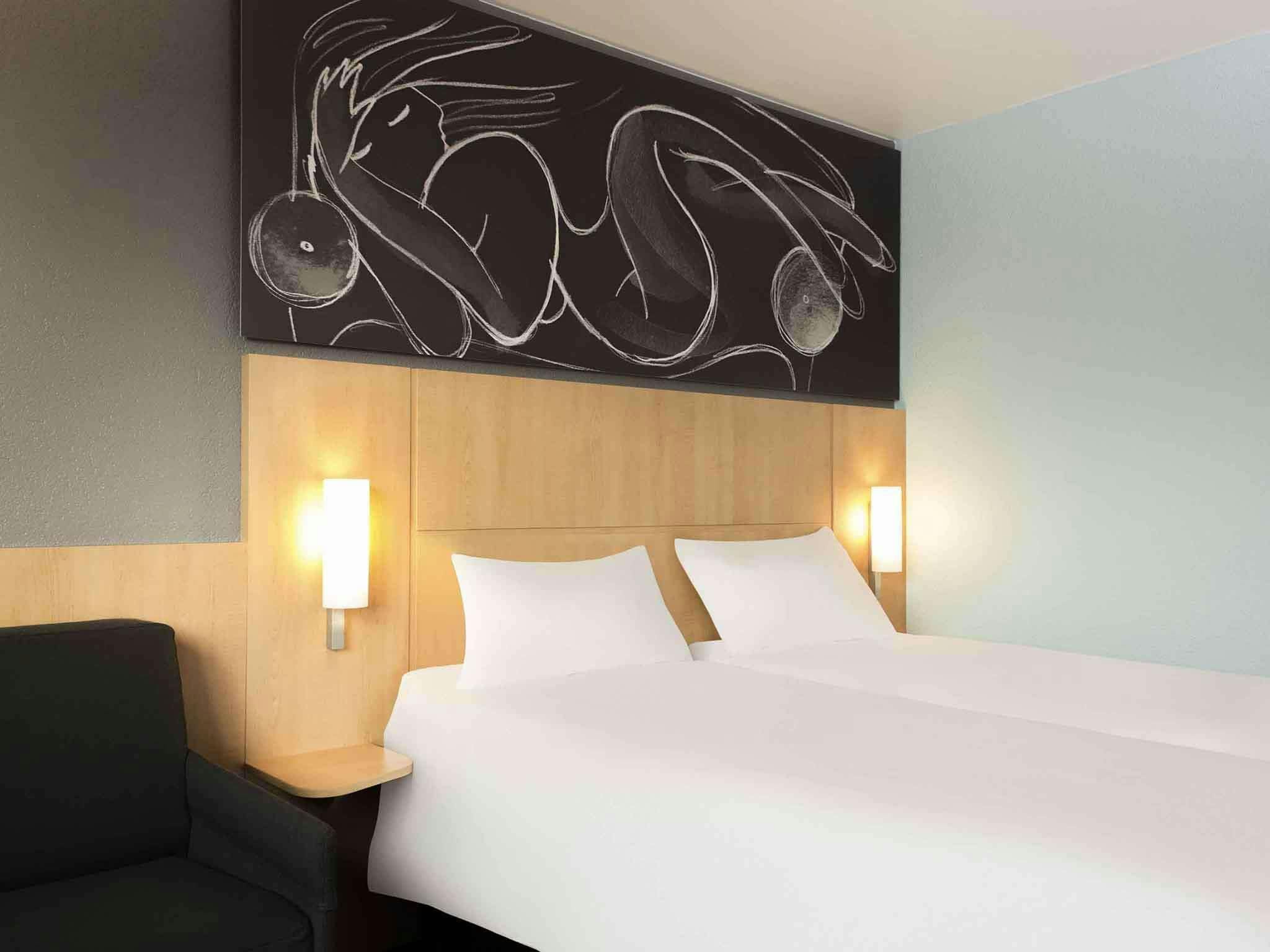 Hotel Ibis 3 Lacs Neuchâtel photo 5
