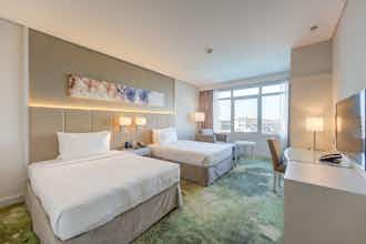 Hotel Millennium Lakeview Hotel photo 1