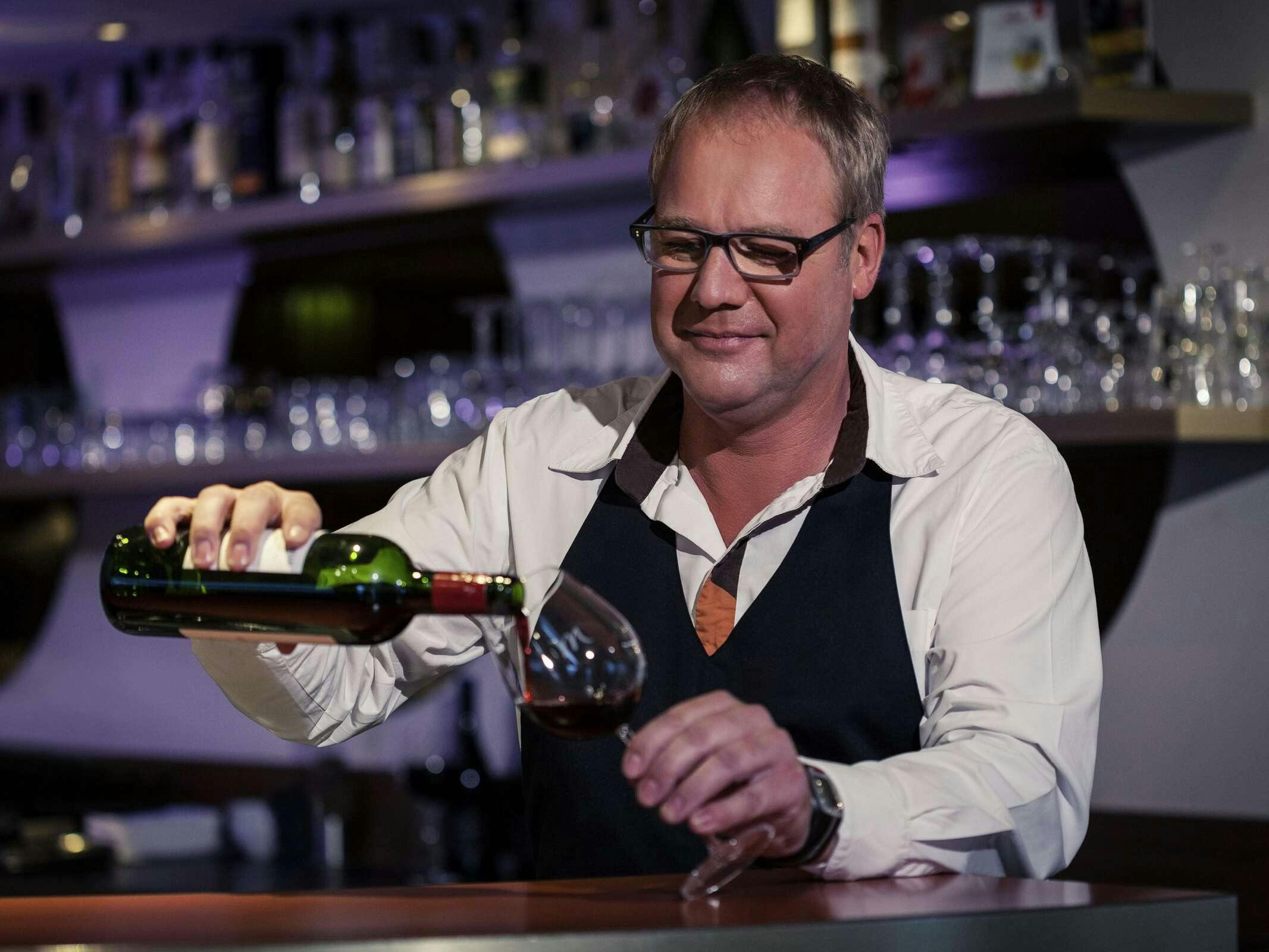 Hotel Mercure Hotel Groningen Martiniplaza photo 1