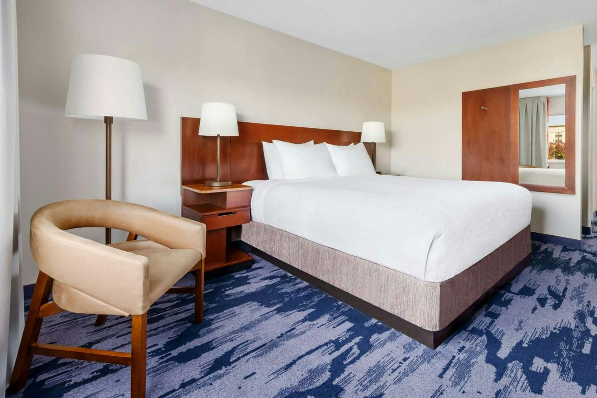Hotel Fairfield Inn by Marriott Philadelphia Airport photo 1