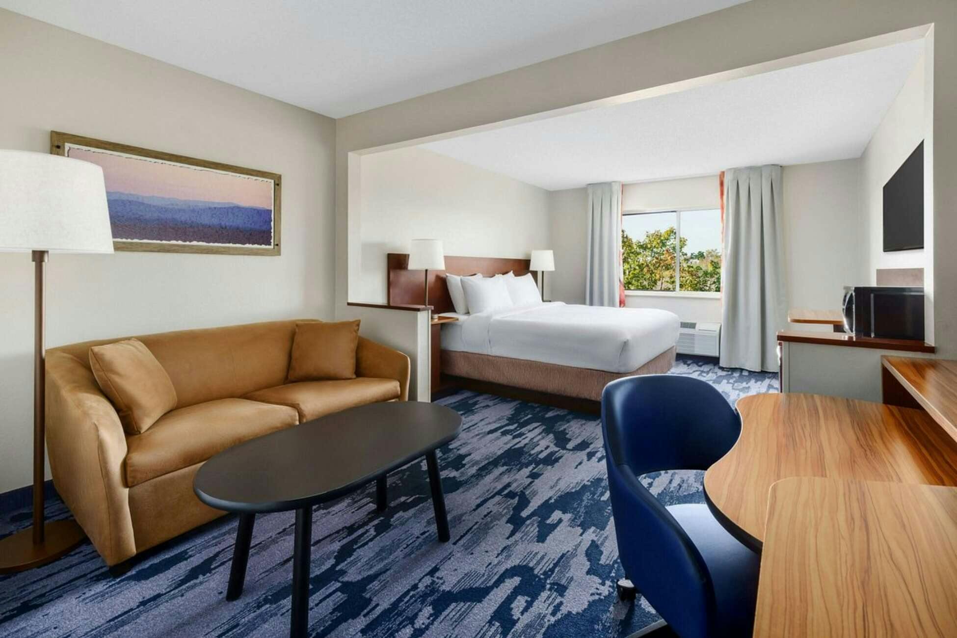 Hotel Fairfield Inn by Marriott Philadelphia Airport photo 2