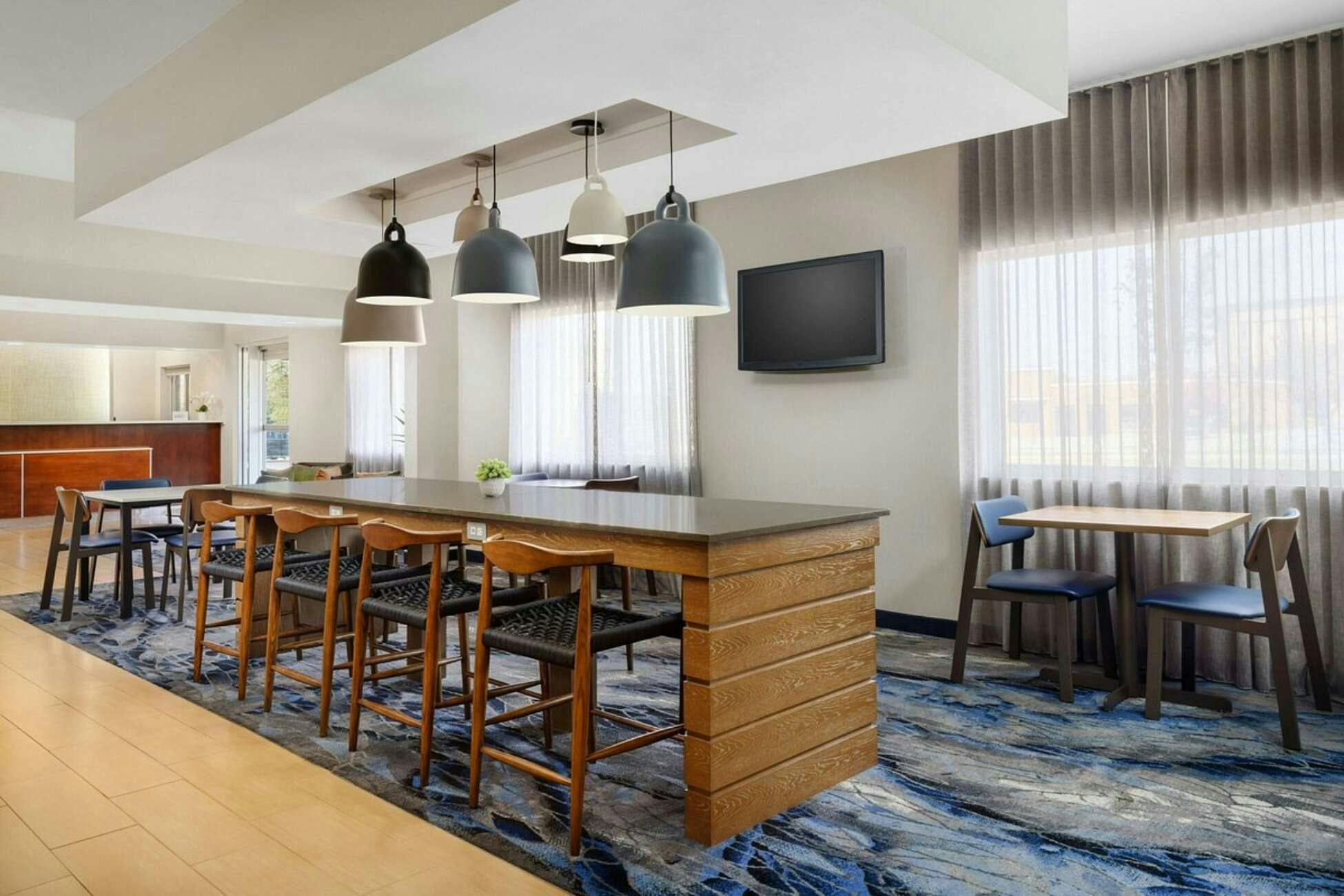 Hotel Fairfield Inn by Marriott Philadelphia Airport photo 5