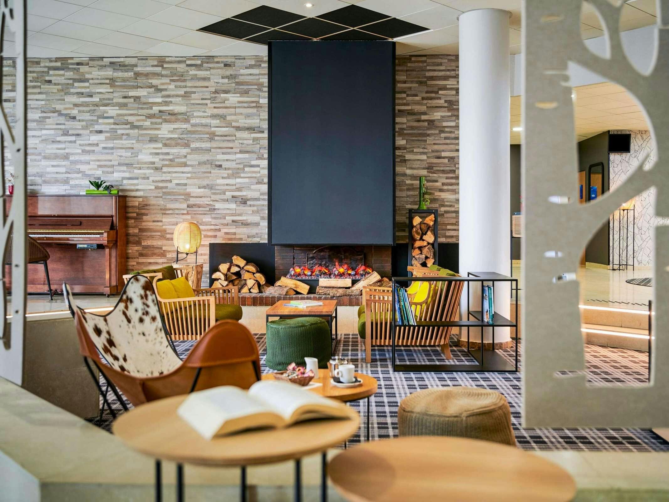 Hotel Novotel Senart Golf De Greenparc photo 1