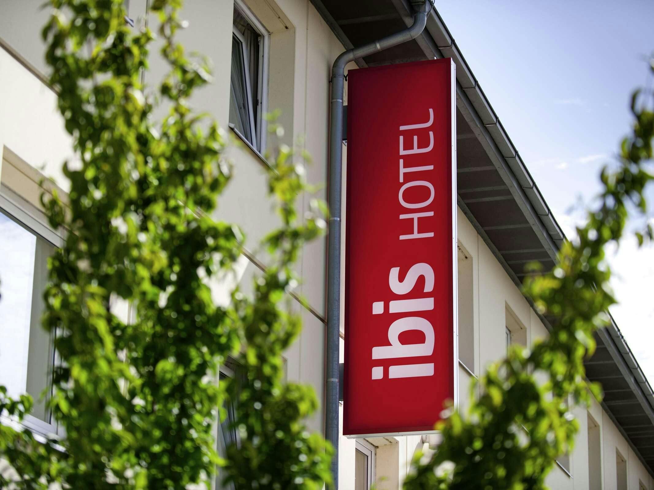 Hotel Ibis Koeln Frechen photo 2