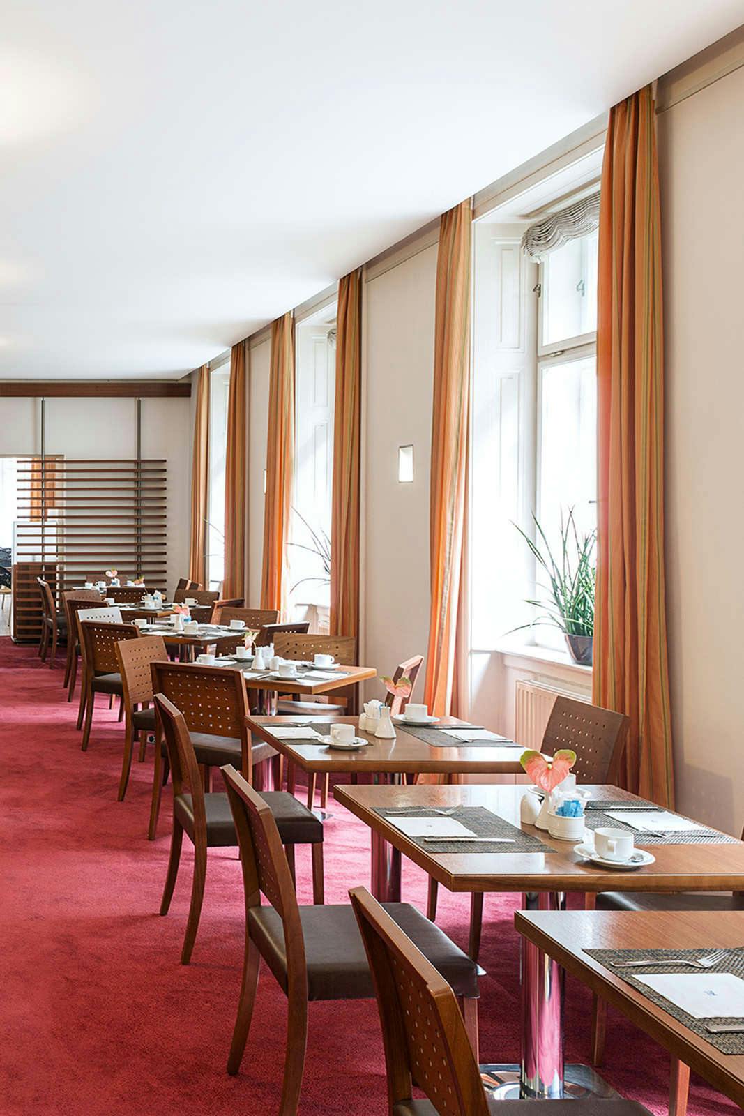 Hotel NH Wien Belvedere photo 4