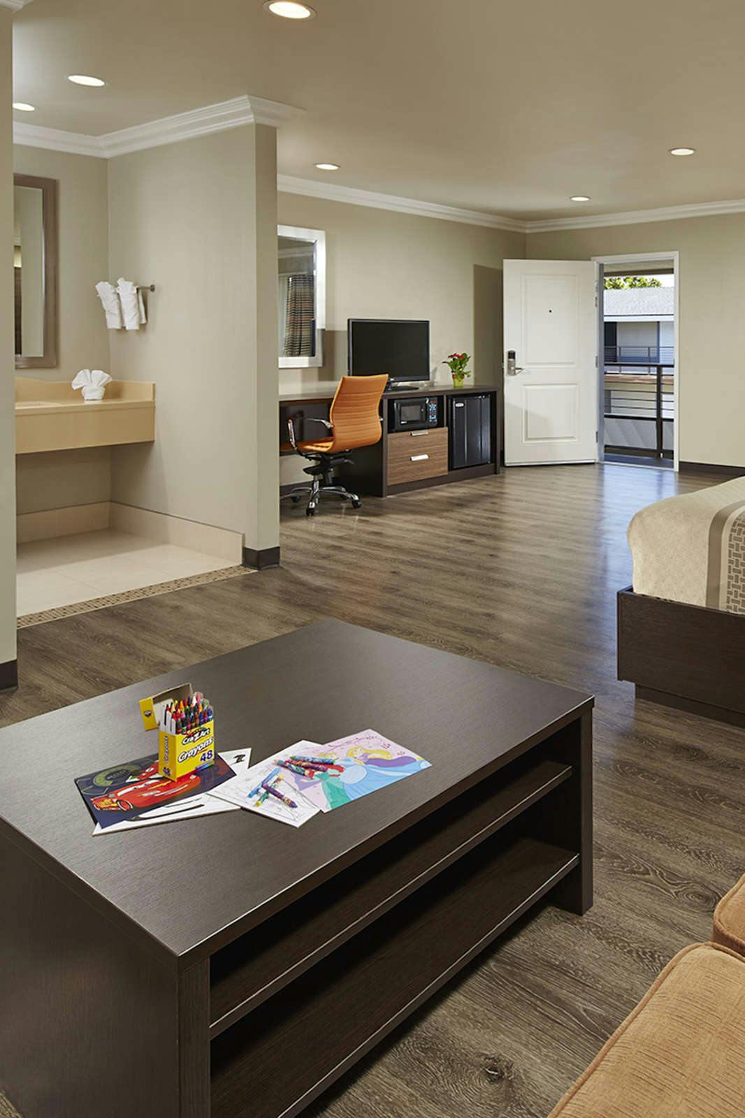 Hotel Eden Roc Inn & Suites photo 5