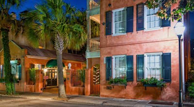 The Elliott House Inn