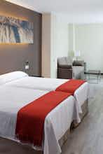 Hotel NH Barcelona Diagonal Center photo 2