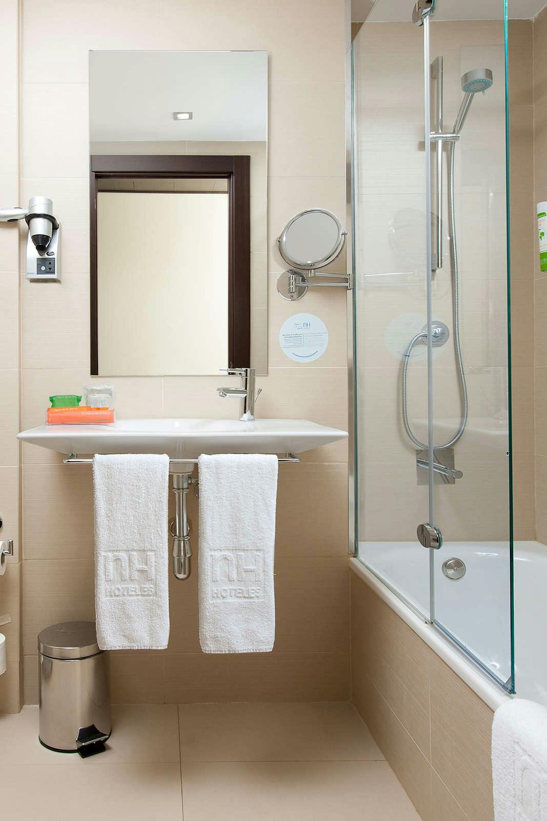 Hotel NH Barcelona Diagonal Center photo 5