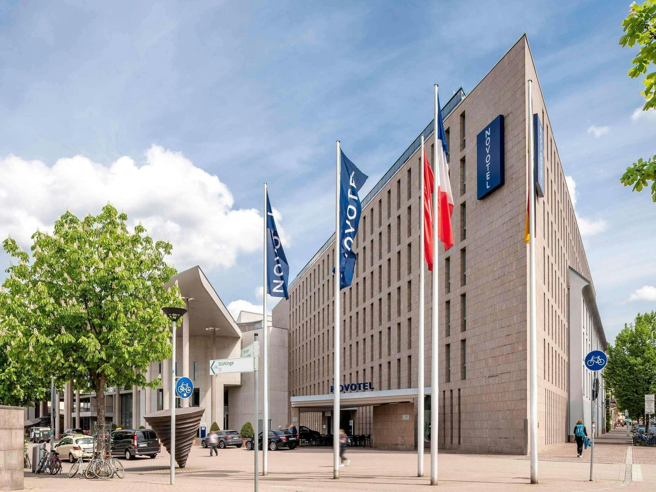 Hotel Novotel Freiburg Am Konzerthaus photo 2