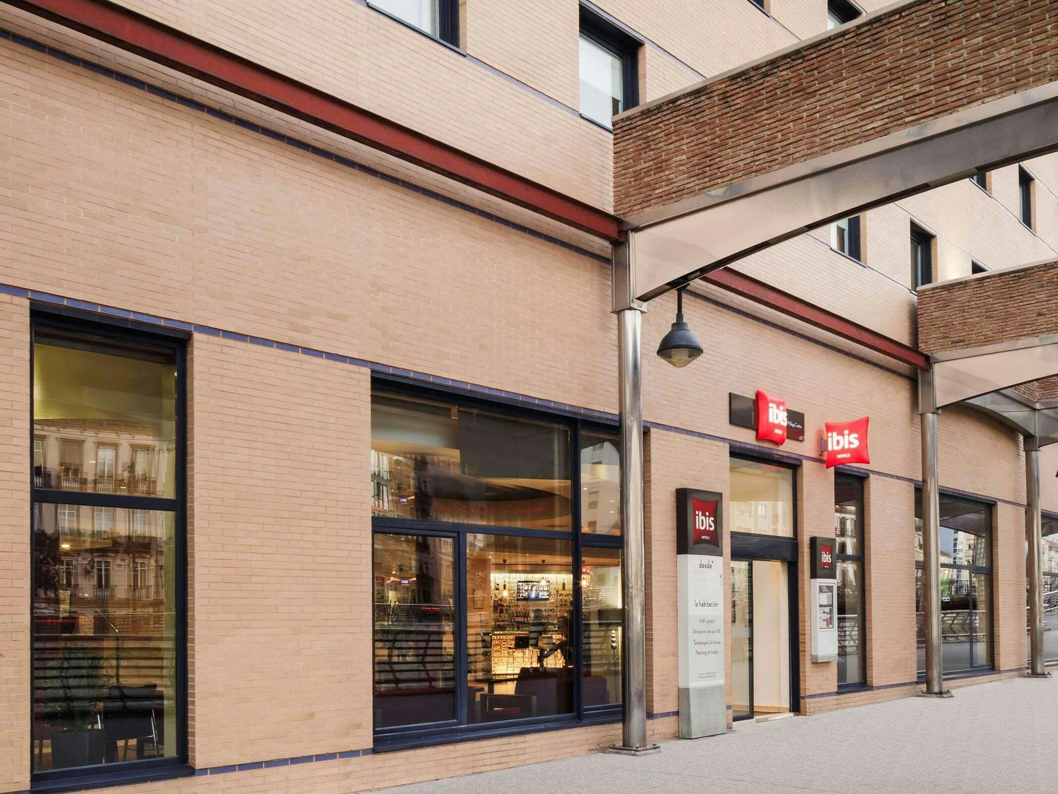 Hotel Ibis Malaga Centro Ciudad photo 4