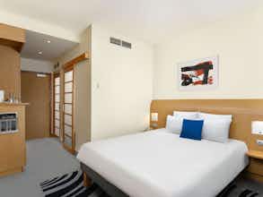 Hotel Novotel Budapest Danube photo 3