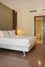Hotel NH Barcelona Eixample photo 1