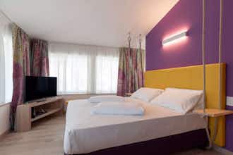 Hotel Lillil Popping Holiday photo 3