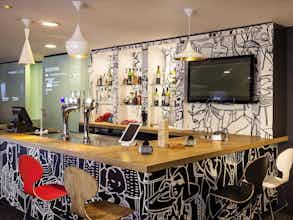 Hotel Ibis London Barking photo 3