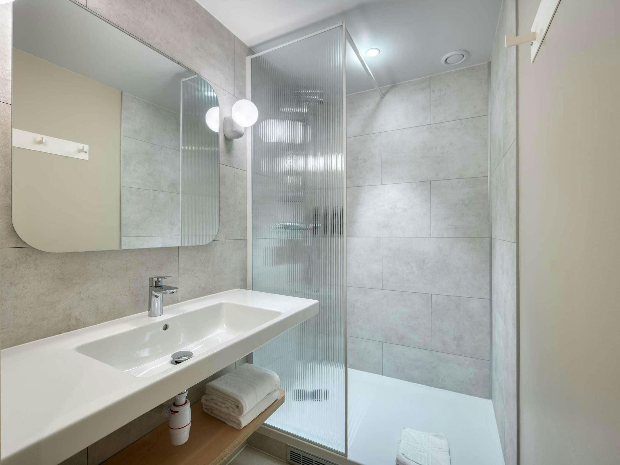 Hotel Ibis Budget Orly Chevilly Tram 7 photo 2