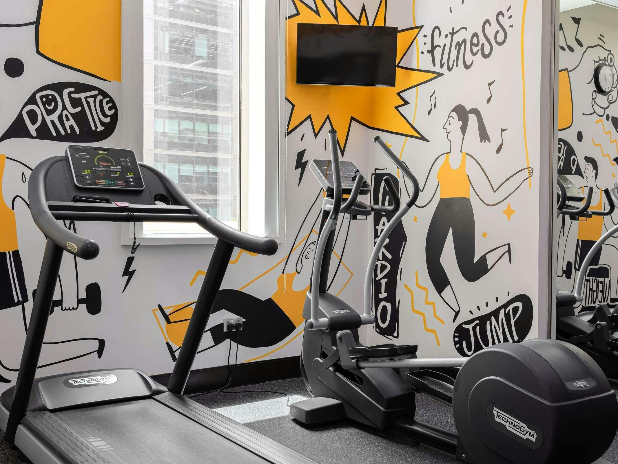 Hotel IBIS ONE CENTRAL photo 4